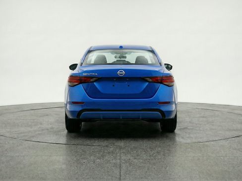 Used 2025 Nissan Sentra SV FWD image 9