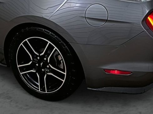 Used 2021 Ford Mustang Premium image 9