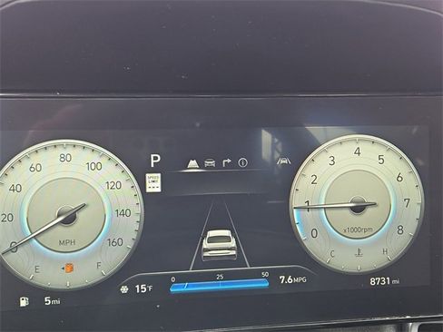 Certified 2024 Hyundai Elantra SEL image 6