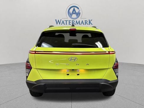 Used 2024 Hyundai Kona SEL w/ Convenience Package FWD image 4