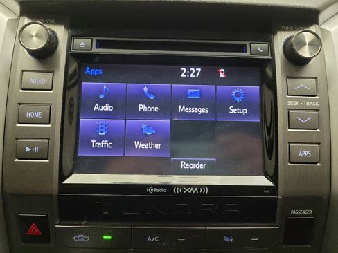 Used 2015 Toyota Tundra SR5 w/ SR5 Upgrade Package RWD image 25