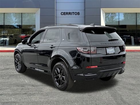 New 2025 Land Rover Discovery Sport Dynamic SE image 6