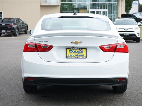 Used 2022 Chevrolet Malibu LS w/ LPO, Floor Liner Package FWD image 5