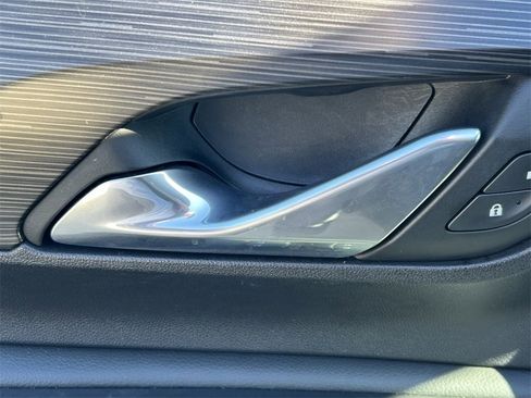 Used 2024 GMC Terrain SLE image 23