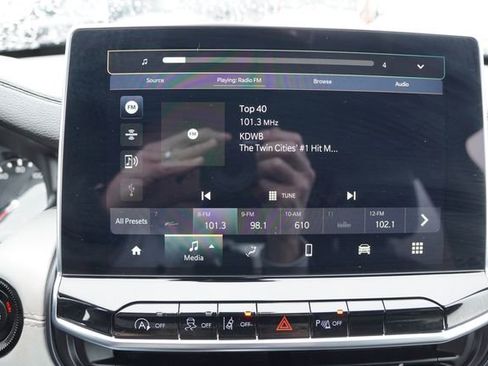 Certified 2024 Jeep Compass Limited image 23