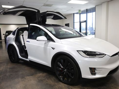 Used 2017 Tesla Model X P100D image 12