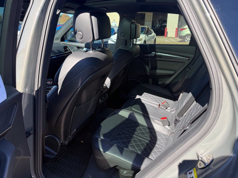 Used 2024 Audi SQ5 Premium Plus w/ Premium Plus Package AWD/4WD image 7