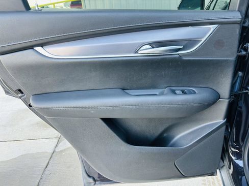 Used 2018 Cadillac XT5 Luxury w/ Driver Awareness Package image 28