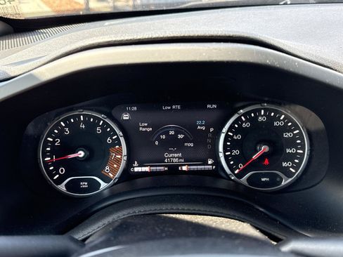 Used 2022 Jeep Renegade Latitude w/ Convenience Group AWD/4WD image 26