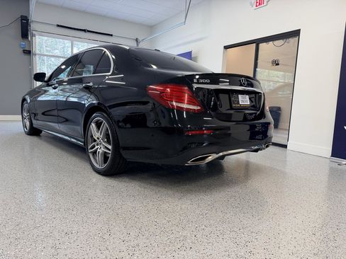 Used 2018 Mercedes-Benz E 300 image 6