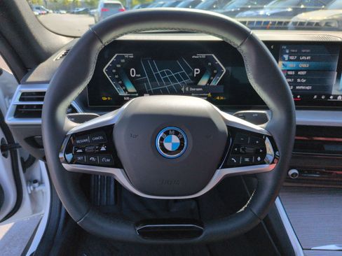 Used 2025 BMW i4 eDrive40 w/ Premium Package RWD image 17