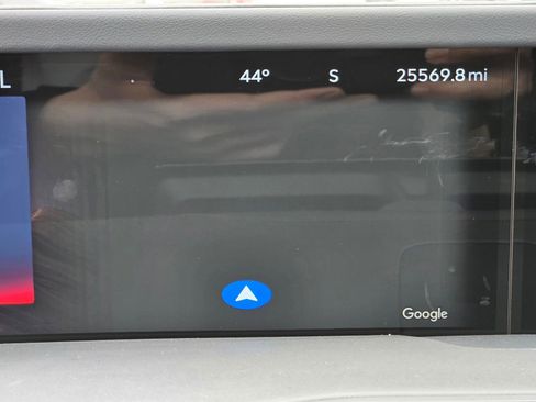 Used 2024 Lincoln Nautilus Reserve image 19