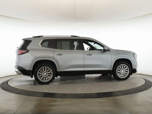 Used 2025 GMC Acadia Denali w/ LPO, Floor Liner Package image 6