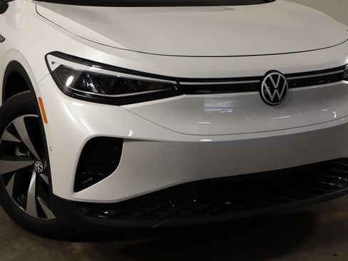 Used 2025 Volkswagen ID.4 Pro RWD image 40