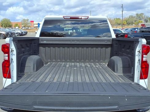 Used 2025 Chevrolet Silverado 1500 W/T w/ WT Value Package image 18