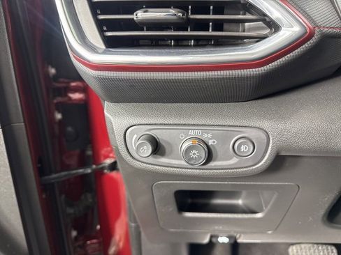 Used 2023 Chevrolet TrailBlazer RS w/ Convenience Package image 22