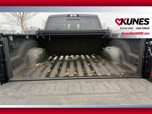 Used 2024 RAM 2500 Limited image 6