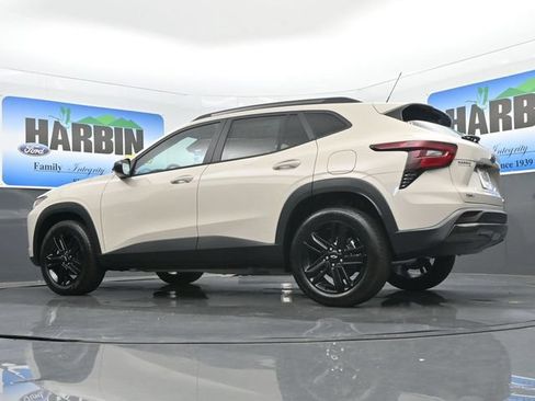 New 2026 Chevrolet Trax ACTIV w/ Driver Confidence Package FWD image 19