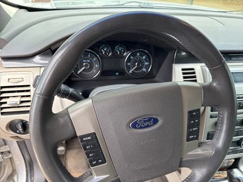 Used 2011 Ford Flex SE FWD image 8