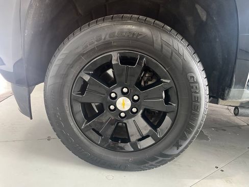 Used 2022 Chevrolet Colorado LT AWD/4WD image 14