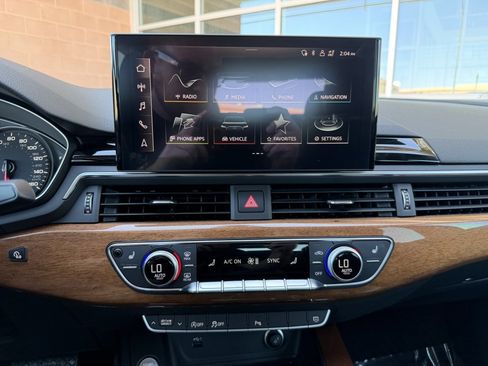 Used 2022 Audi A4 2.0T Premium w/ Convenience Package AWD/4WD image 21