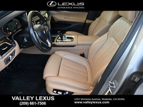 Used 2022 BMW 750i xDrive AWD/4WD image 14