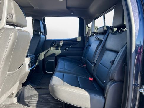 Used 2022 GMC Sierra 1500 SLT w/ SLT Premium Plus Package image 13