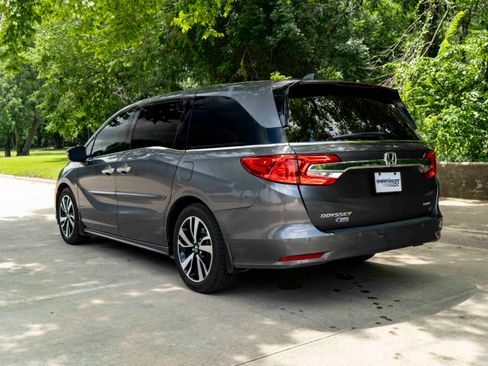 Used 2019 Honda Odyssey Elite image 7