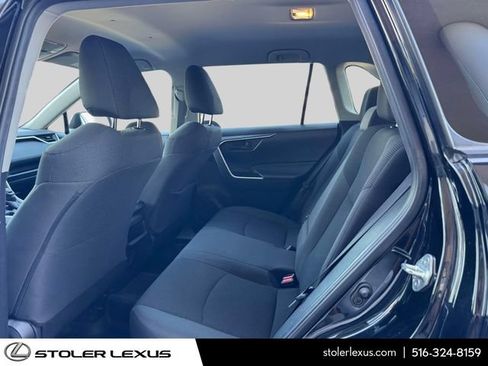 Used 2020 Toyota RAV4 LE w/ All Weather Liner Package AWD/4WD image 18