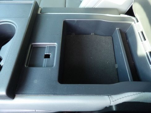 Used 2024 Ford F550 4x4 Crew Cab Super Duty image 28