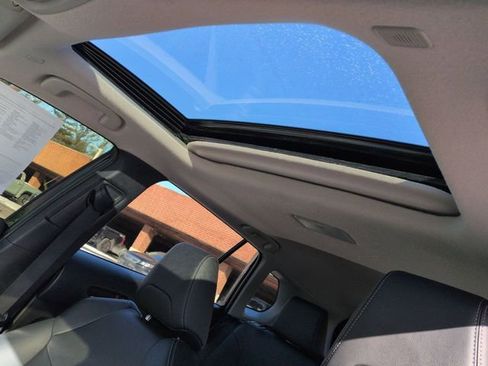 Used 2024 Toyota Corolla Cross XLE w/ Convenience Package image 15