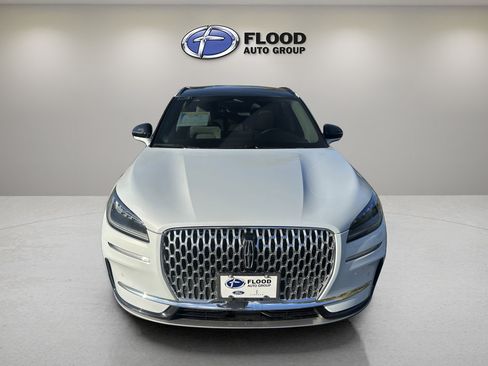 New 2026 Lincoln Corsair Premiere image 2