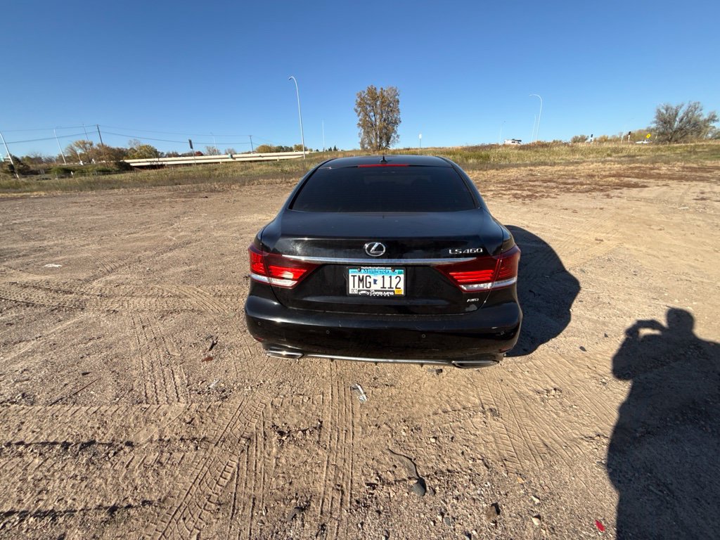 Used 2013 Lexus LS 460 AWD w/ F-Sport Pkg image 7