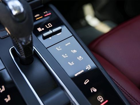 Used 2022 Porsche Macan GTS image 24