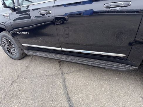 New 2026 GMC Yukon XL Elevation w/ Elevation Premium Package image 10