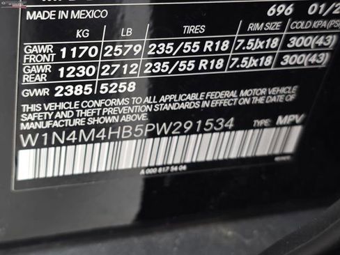 Used 2023 Mercedes-Benz GLB 250 4MATIC image 52