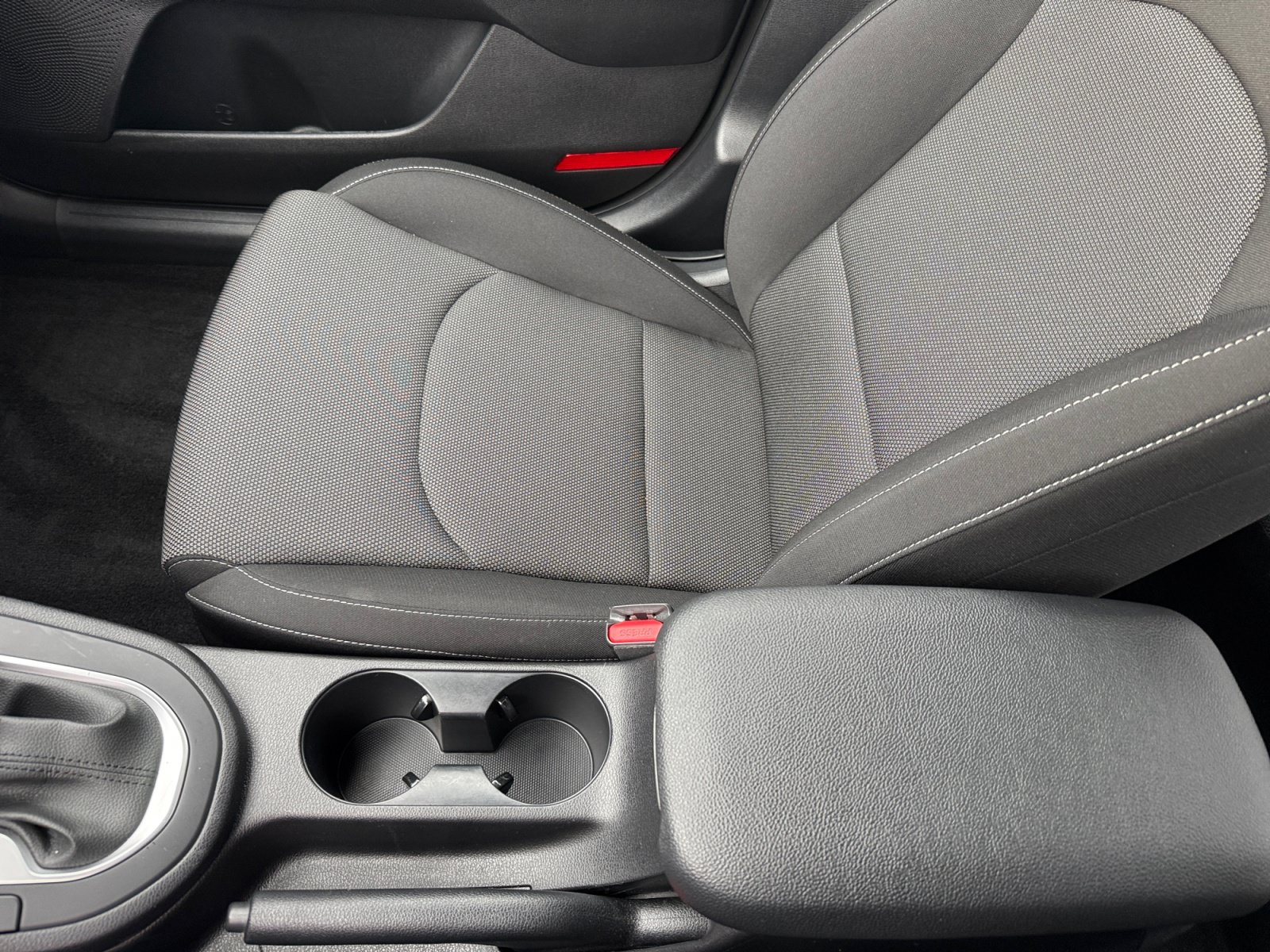 Used 2024 Kia Forte LXS w/ LXS Technology Package FWD image 14