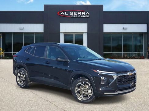 Certified 2024 Chevrolet Trax LT w/ Driver Confidence Package FWD image 1