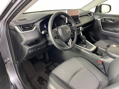 Used 2025 Toyota RAV4 XLE w/ Convenience Package image 3