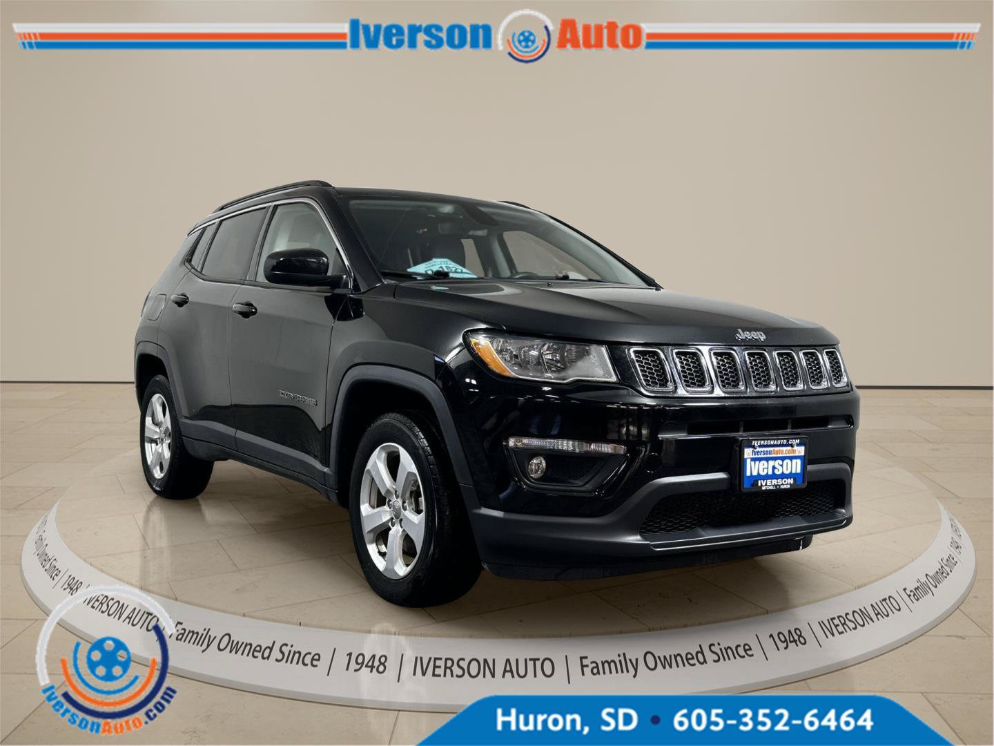 Used 2019 Jeep Compass Latitude AWD/4WD image 1