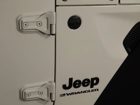 Used 2024 Jeep Wrangler Unlimited Sport AWD/4WD image 36