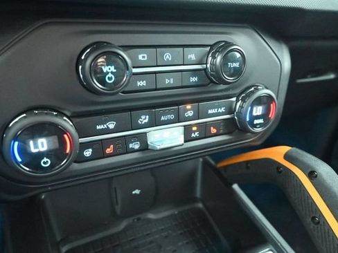 Used 2024 Ford Bronco Badlands AWD/4WD image 35