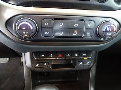 Certified 2022 Chevrolet Colorado Z71 image 10