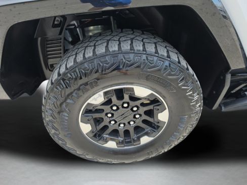 Used 2024 GMC Hummer EV 2X w/ Extreme Off-Road Package AWD/4WD image 16