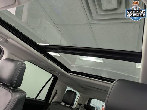 Certified 2025 Ford Expedition Platinum w/ Driver's Package AWD/4WD image 23