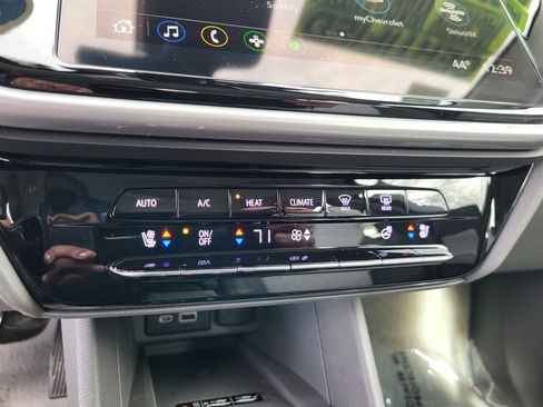 Certified 2023 Chevrolet Bolt EUV Premier image 25