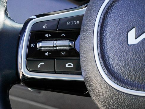 Used 2022 Kia Sorento EX w/ Panoramic Sunroof Package image 34