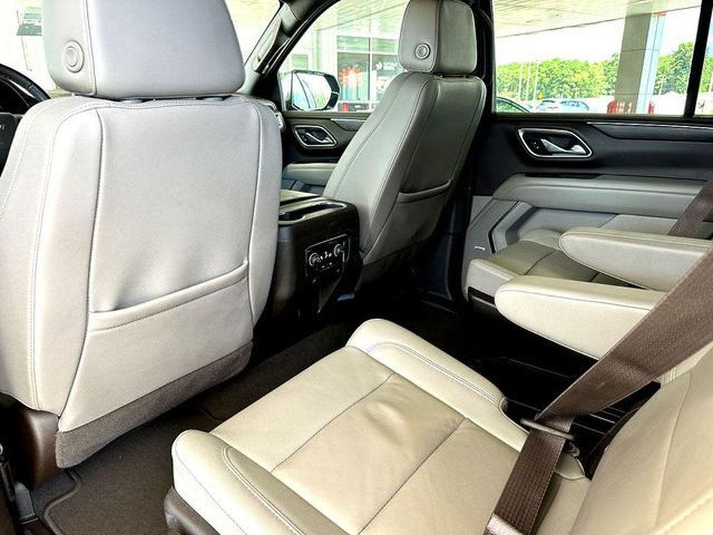 Used 2024 Chevrolet Tahoe LT RWD image 19