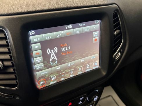 Used 2021 Jeep Compass Trailhawk w/ Sun and Sound Group image 13