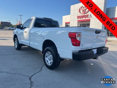 Used 2019 Nissan Titan S image 7